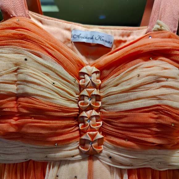 Designer Prom/Bridesmaids Drape Gown - New without tags - Picture 4 of 4